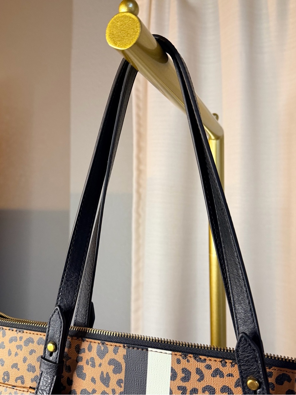 Fossil Rachel Leopard Print Tote with Black Straps and Cream Center Stripe - Picture 4 of 7